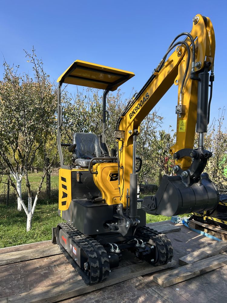Miniexcavatorul Berger Kraus 900 AS