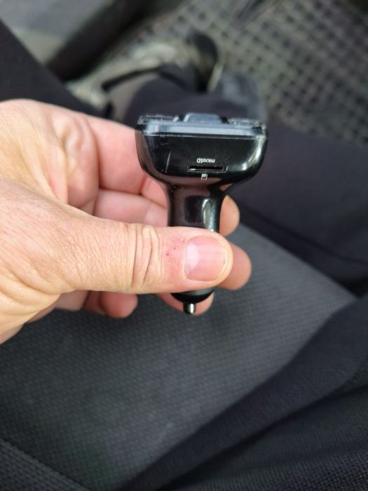 Modulator fm  auto Akai.