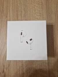 Безжични слушалки Apple Airpods 3