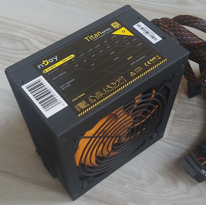 Vand sursa Njoy Titan 600W 80+ noua