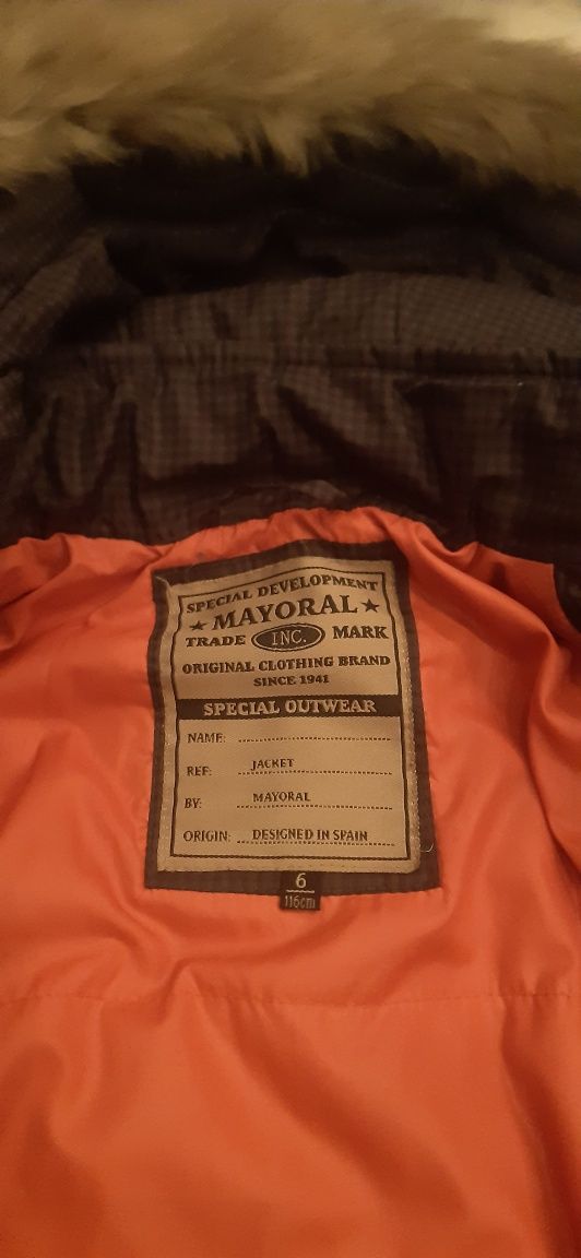 Продам две брендовые куртки mayoral и moncler