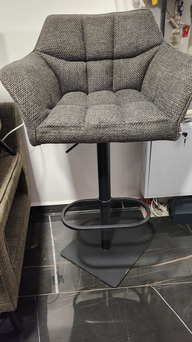 Бар стол от текстил въртящ се