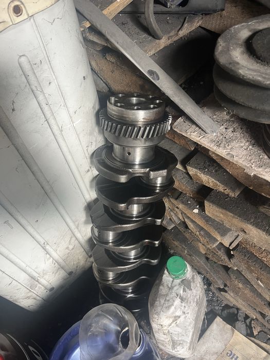 Головка блока 4HF1 Isuzu