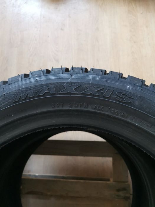 Зимни гуми Maxxis 255/50/19