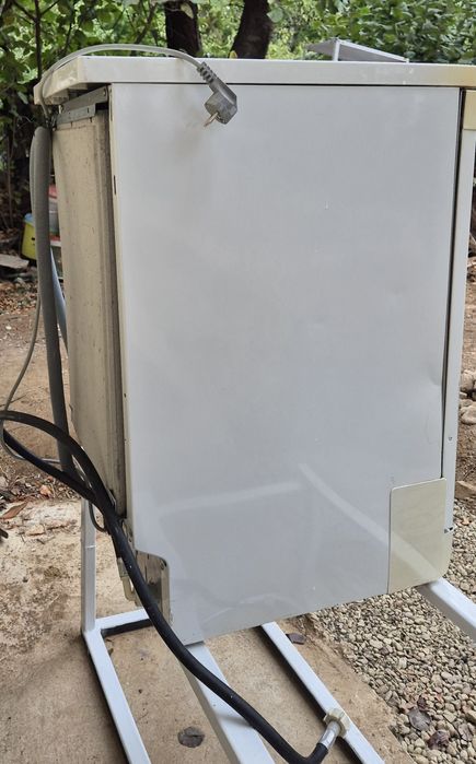 Миялния ZANUSSI свободно стояща