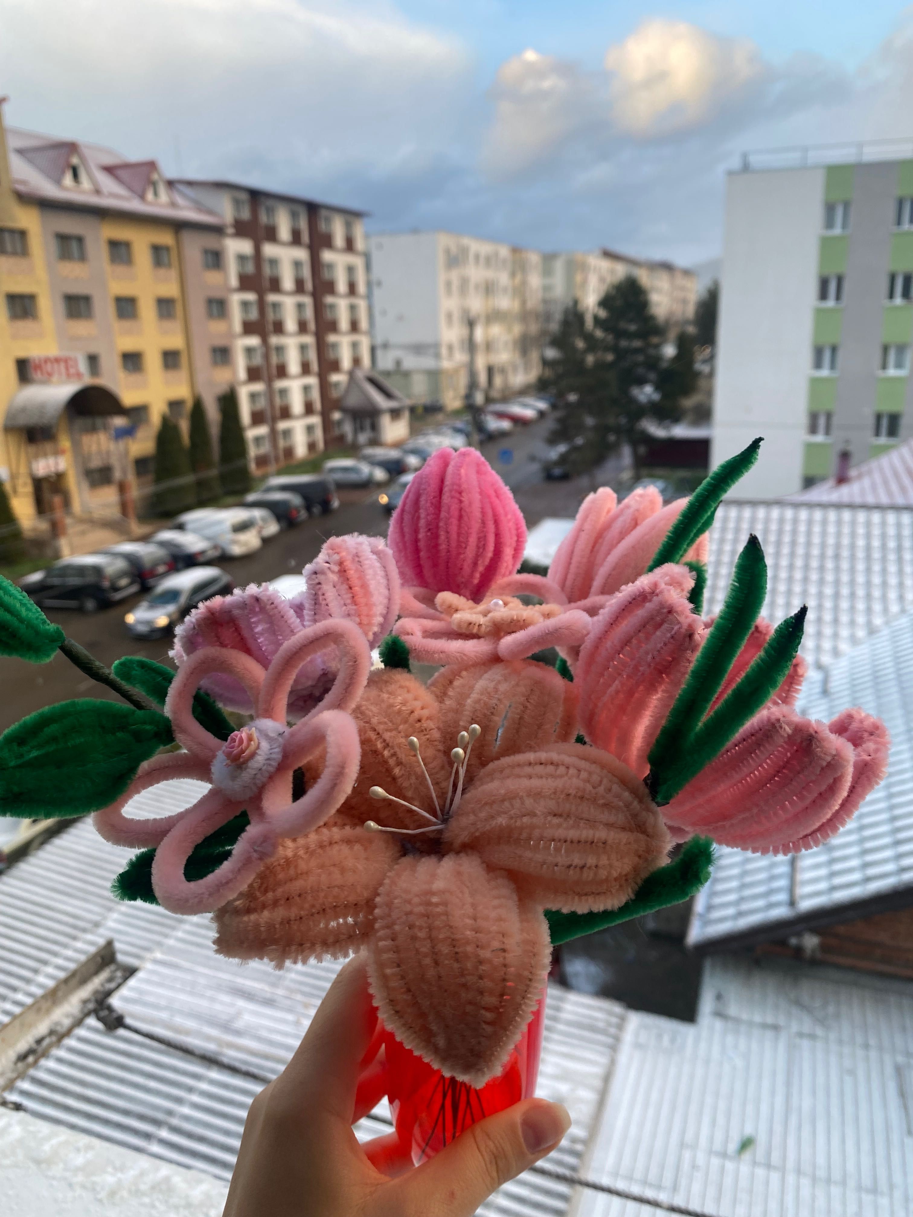 Flori handmade din pipe cleaner