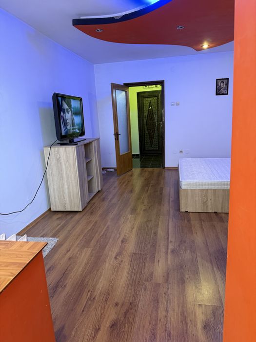 Ofer spre inchiriere garsoniera craiovei bl 53