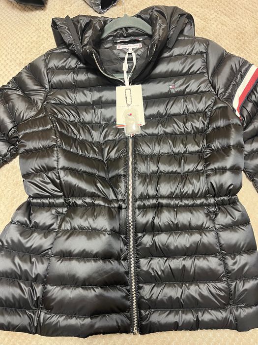 Дамско яке ново tommy hilfiger