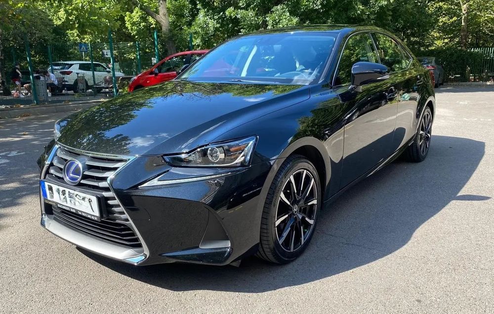 Lexus Seria IS Lexus IS300h Executive 2.5 Hybrid 223cp