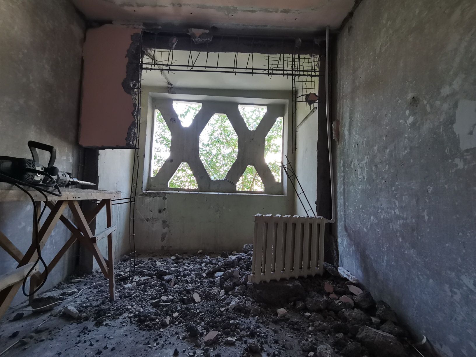 Демонтаж ишлари квартира вa уйларни бузиб берамиз