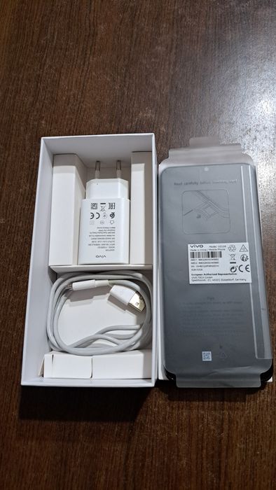 Vând telefon Vivo Y01