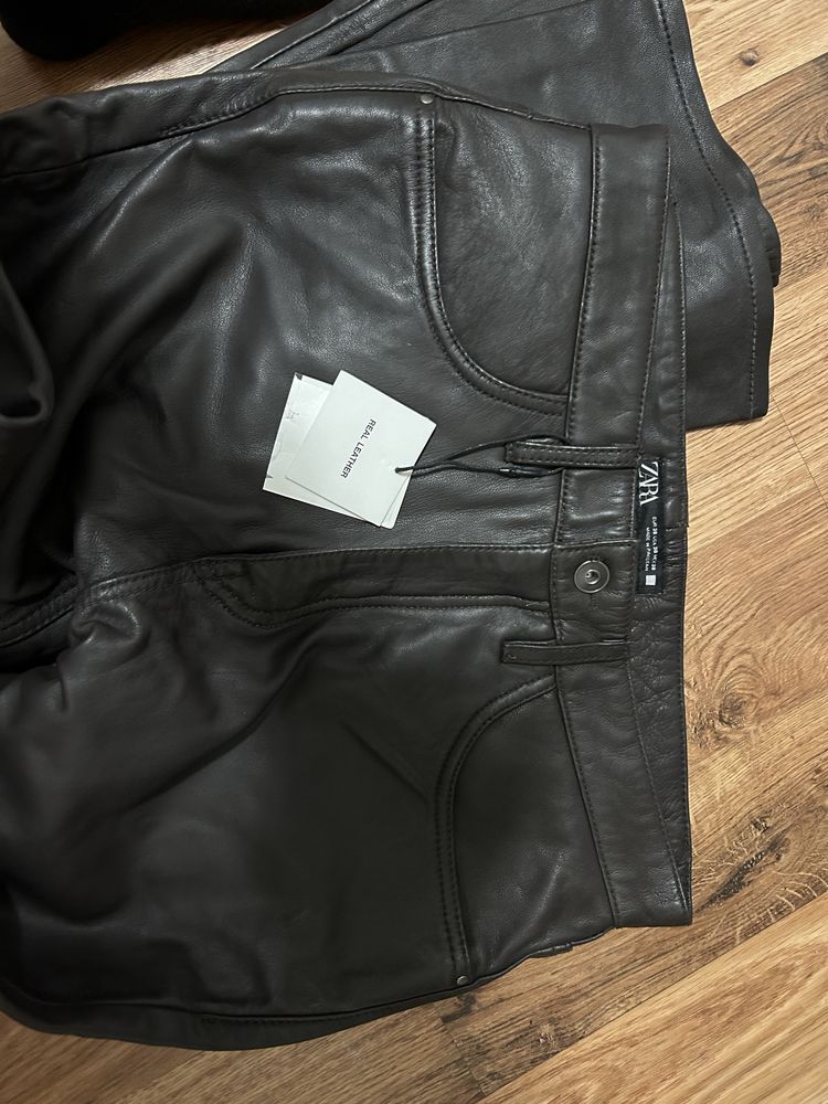 Pantaloni de piele naturala, Zara, 38. Produs nou.