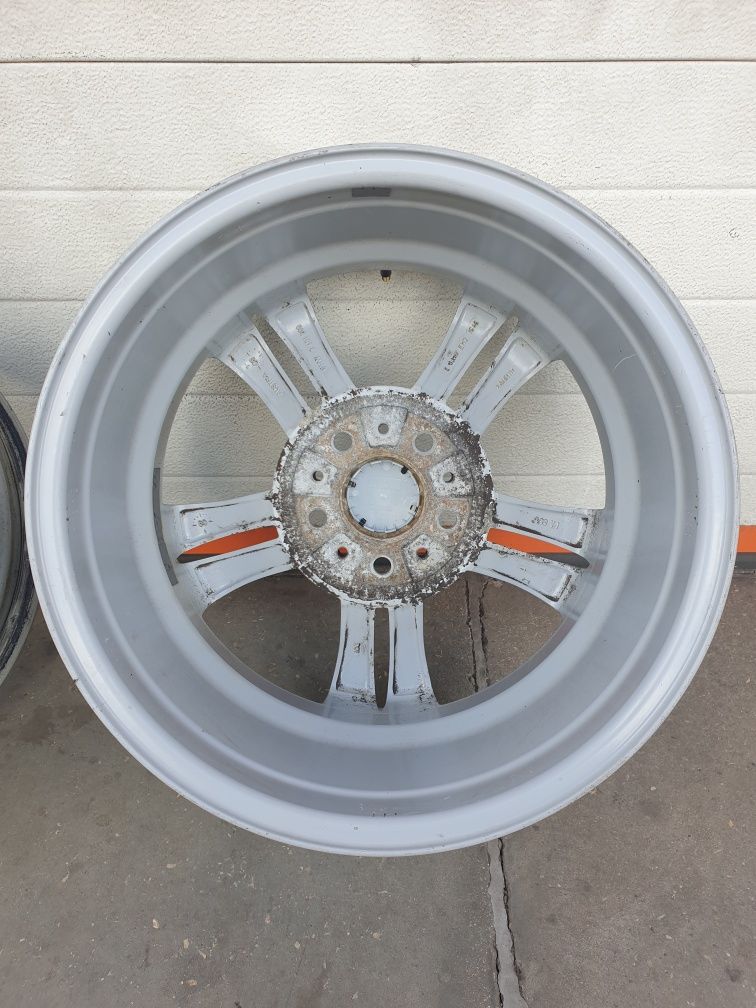 Оригинални джанти за BMW R17 5x120 ET46 8J