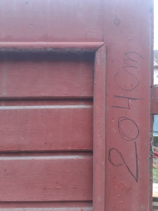 Vand usa-geamde lemn