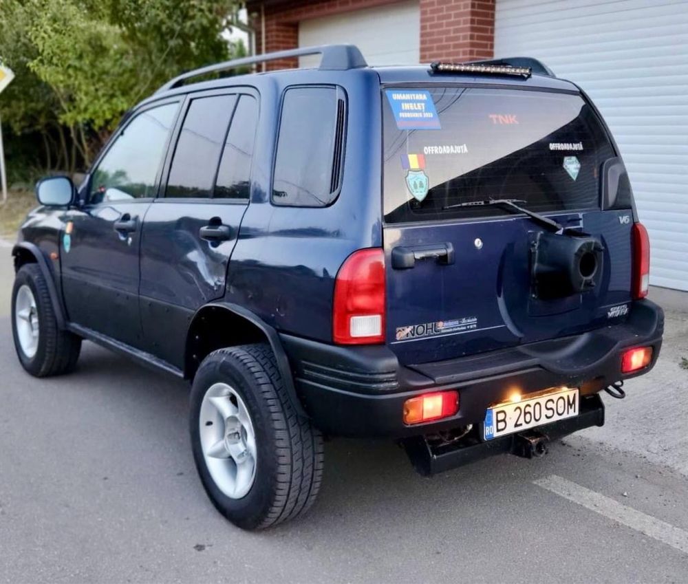 Suzuki Grand Vitara An Fab.2000 2,5i V6 + GPL ! Preparata OffRoad !