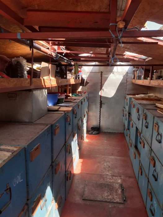 PAVILION APICOL, fără albine