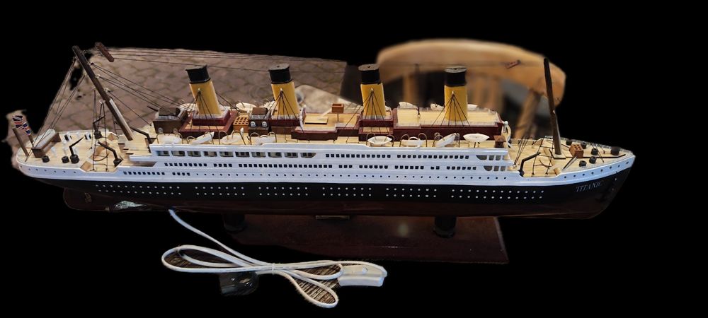 Макет на Титаник