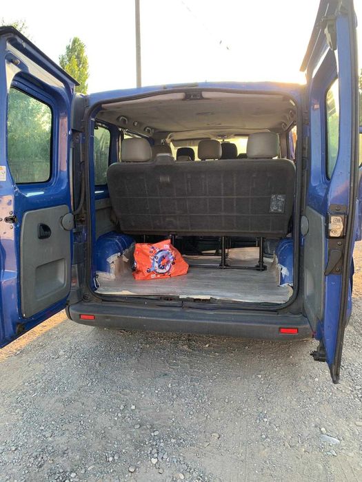 DE VANZARE URGENT duba opel vivaro
