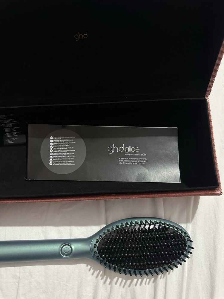 Професионална ghd glide smoothing hot brush