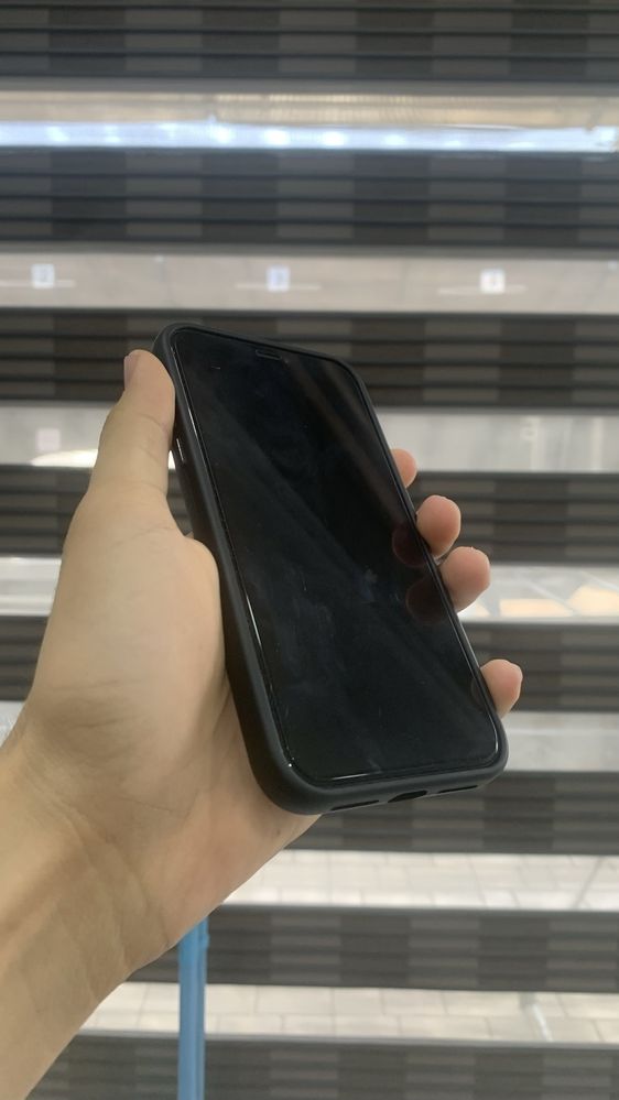 Iphone xr ideal karobka dakment