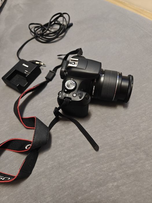 Canon dsrl  eos 1300d impecabil