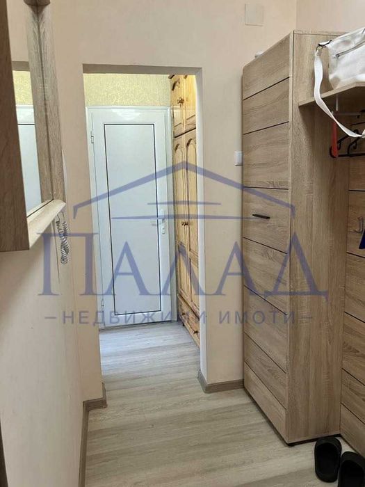 Дава се под наем Двустаен апартамент в Варна, Централна поща - 80 кв.м за 510 € - Снимка #8