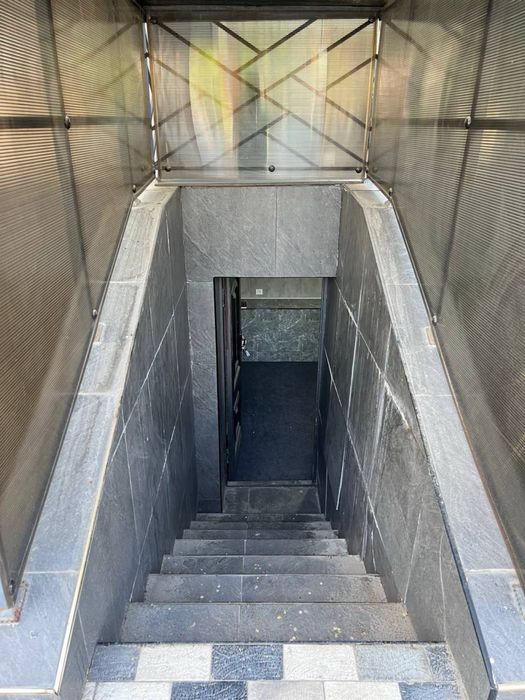 Гулобод Ц-26 Ориентир Чорсу Стоянка Продается Нежилой