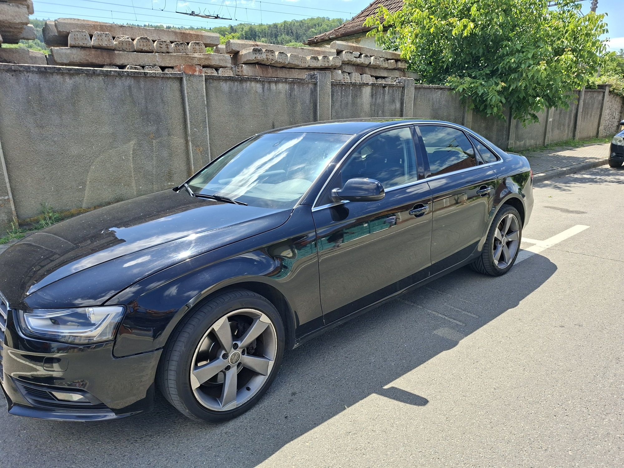Vand Audi A4 an 2013