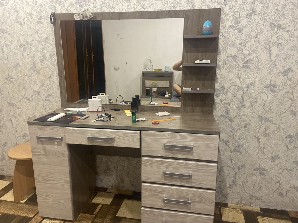 Продам камод зекрала