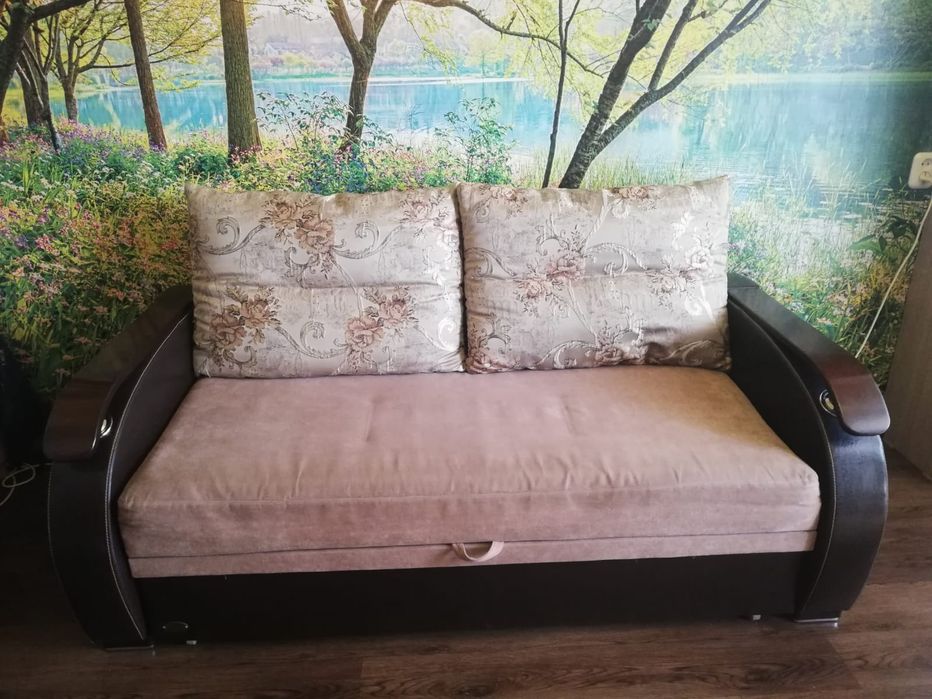 Диван раскладной.