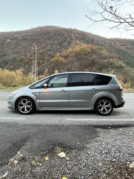 Ford s max 2.2 175к много добро състояние