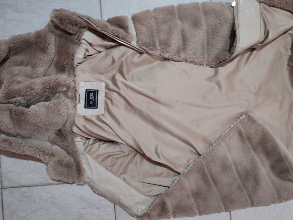 Veste  Guess. S   .
