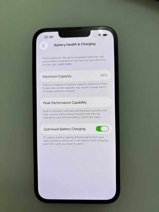 iPhone 13 stare foarte buna, ecran perfect, fara componente schimbate