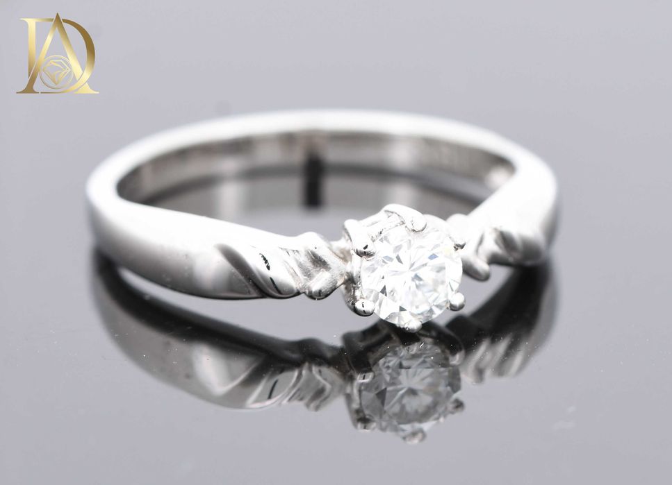 Нов Златен Пръстен с 0.30кт Естествен Диамант