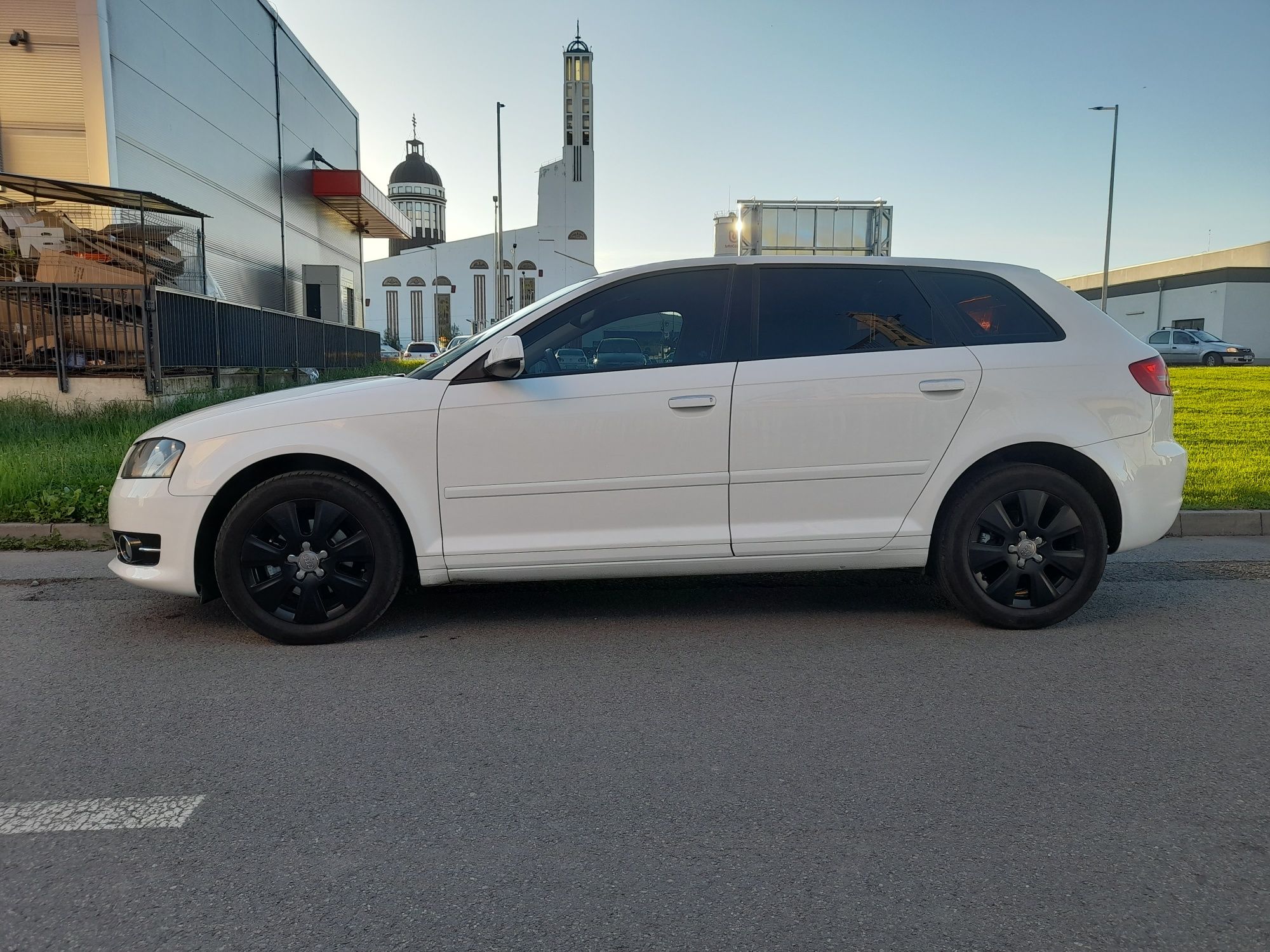 Audi A3  1.6 tdi Automat