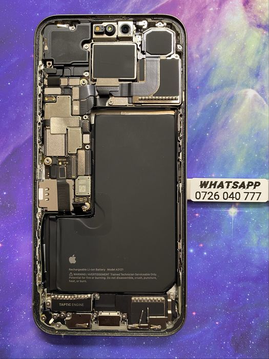 Dezmembrări iPhone 15 Pro Max (Carcasa/Capac/Display/Camere/Baterie)