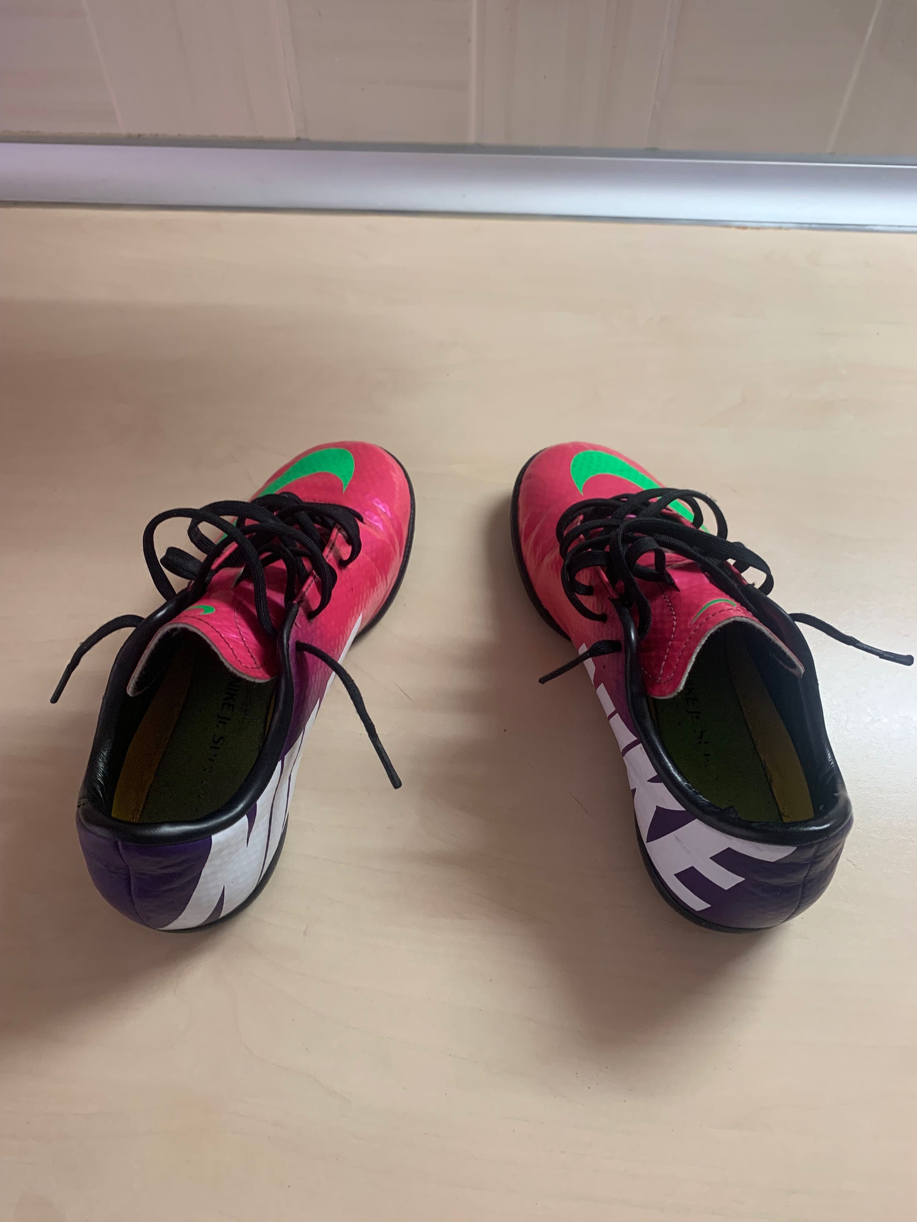 Оригинални детски футболни обувки Nike Mercurial, 33 номер