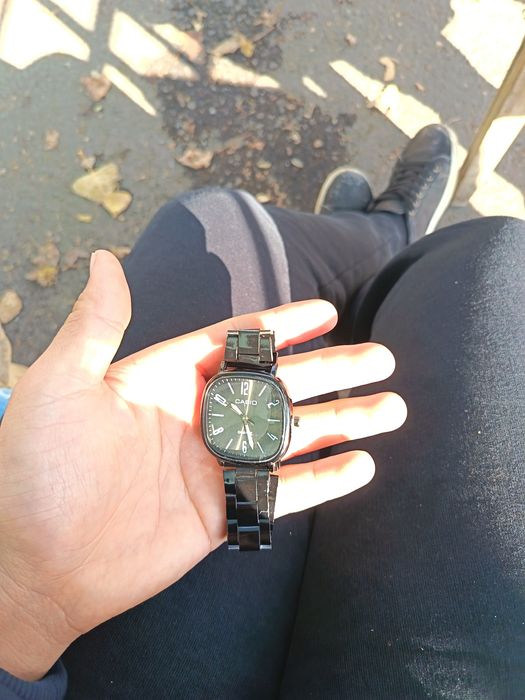 Кул соат ишлатилмаган янги