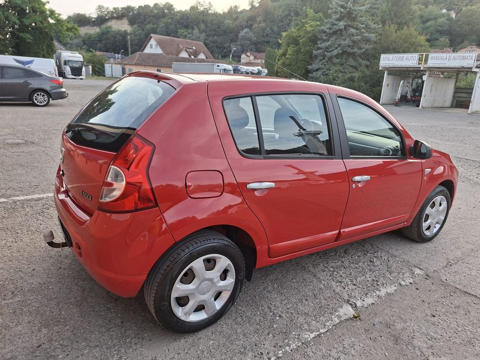 Dacia Sandero an 2011 motor 1,5 DCi Euro 5 Laureate