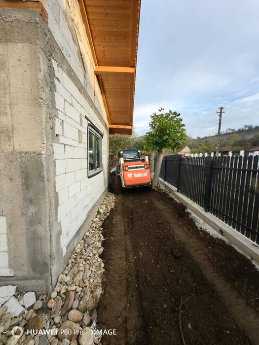 De inchiriat excavator