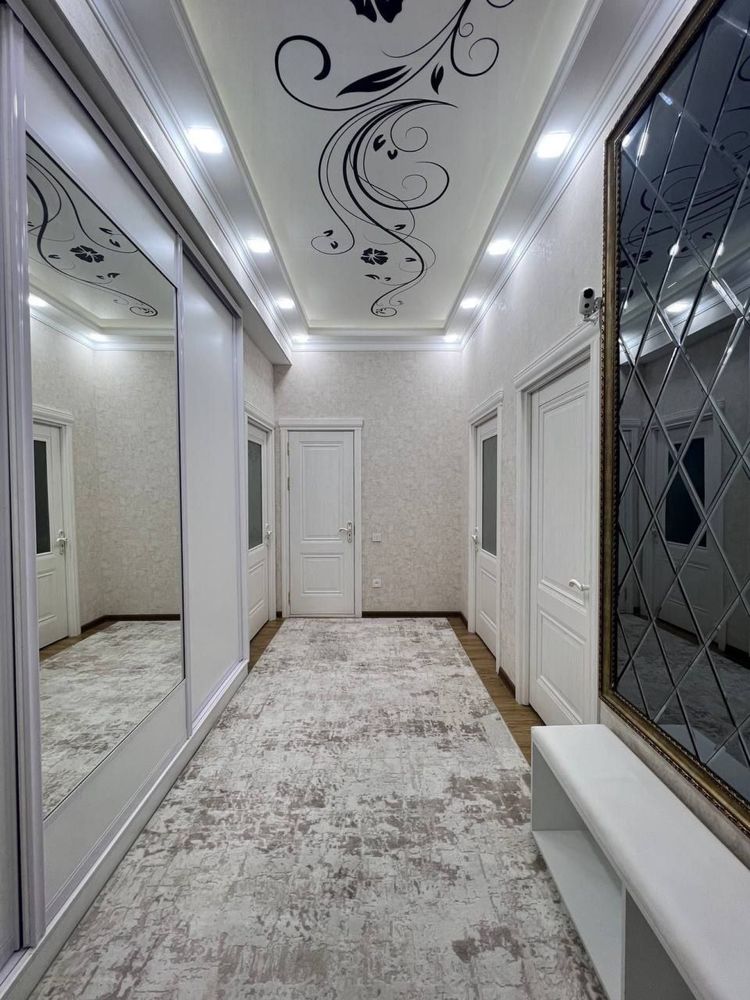 Продается 2/5/8 Голден хаус в центре
