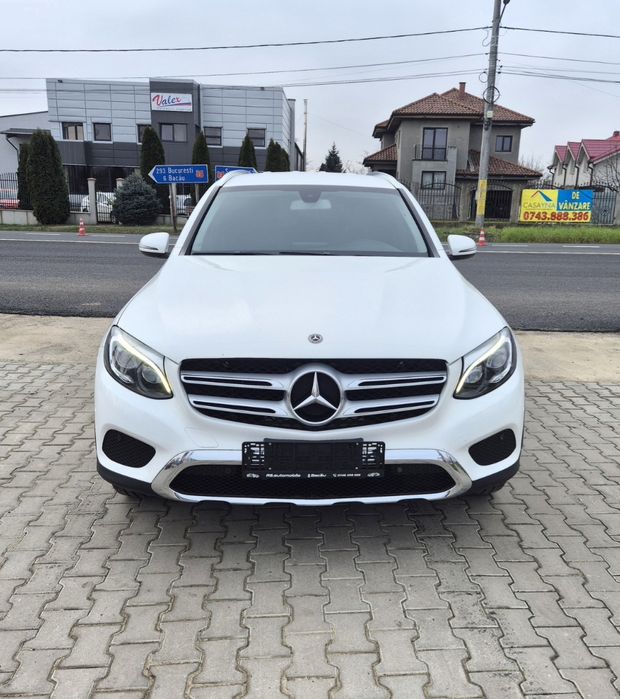MERCEDES-BENZ GLC 250 CDI / 4X4 / Navigatie / Led / Clima /
