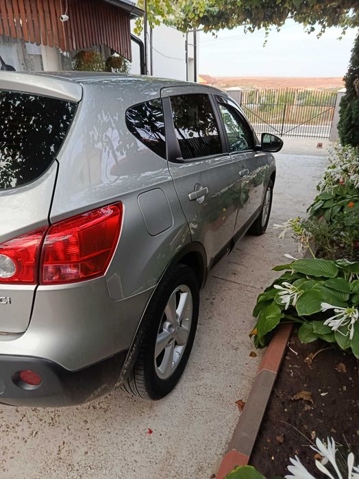 Nissan Qashqai 1.5 dCi 2009 | 213.000 km | Întreținut, dotări multiple