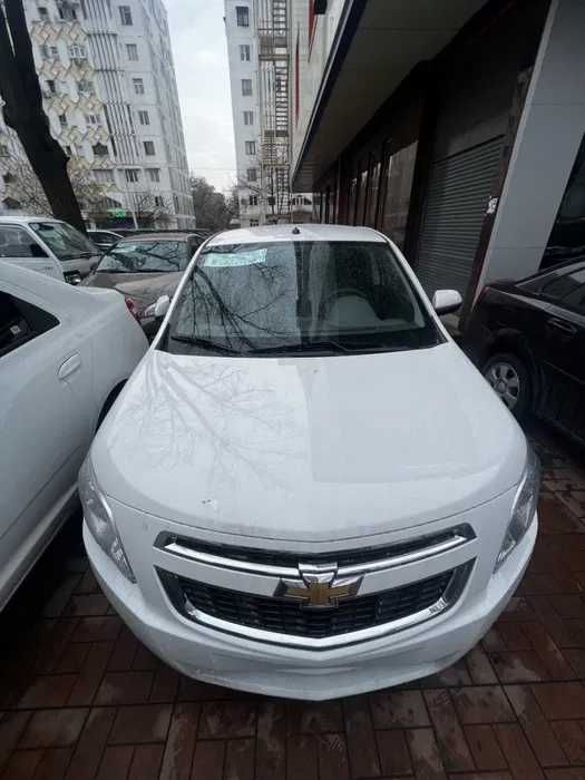 Chevrolet Cobalt 2025 Naxt va Muddatli tolov Yillik 15% bilan.