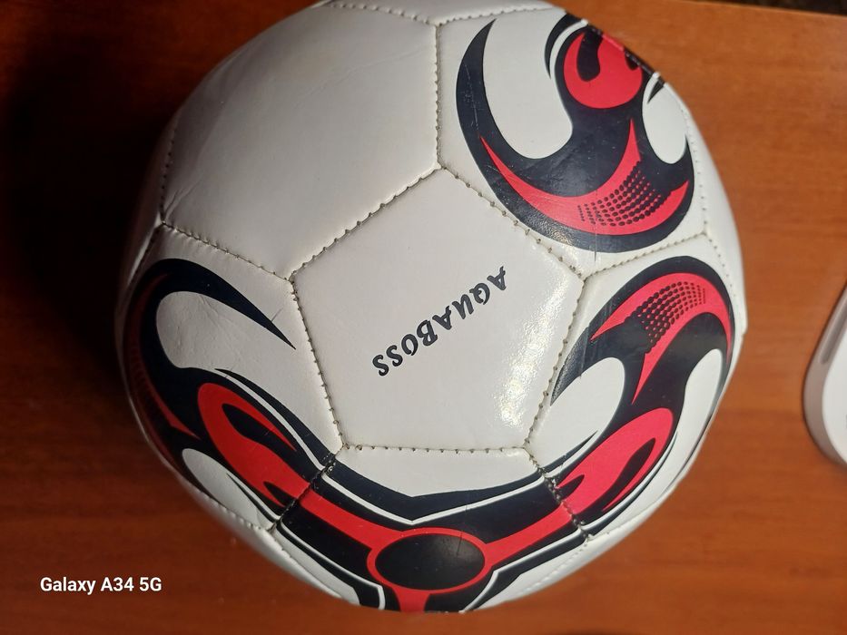 Футбольныйе мяч оригинал