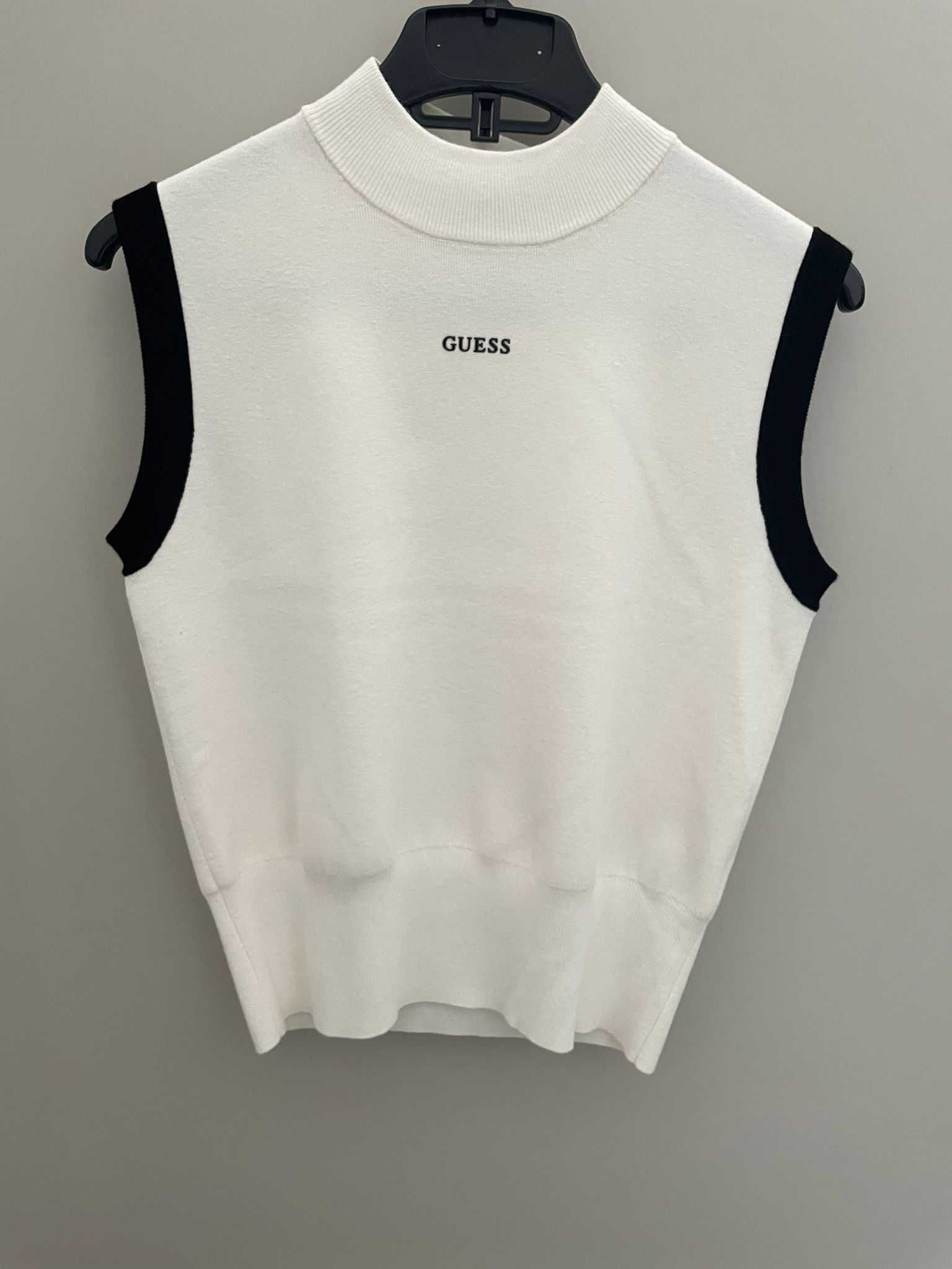Compleu dama Guess nou cu eticheta