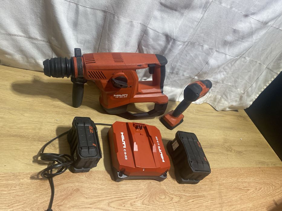 Hilti te 30 nuron + sf 4 bat 12 amp + 8