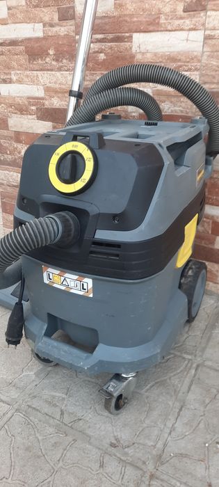 Прахосмукачка  Karcher  nt30/1 Tact Тупалка Сухо Строителство Почиства