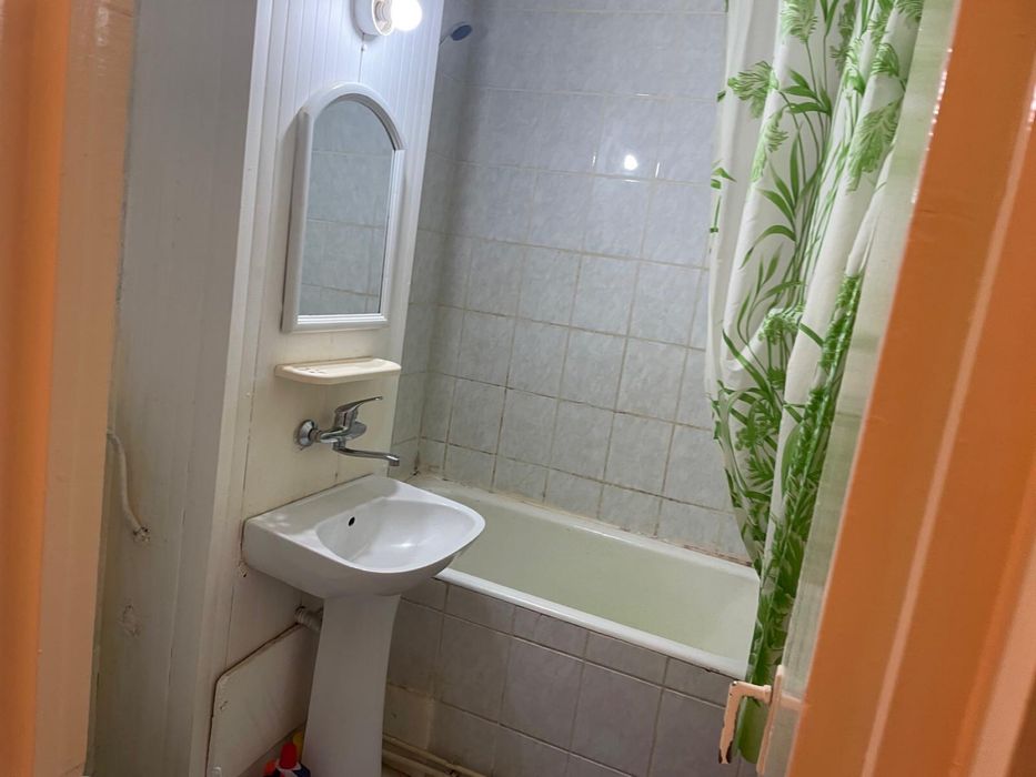 Inchiriez garsoniera