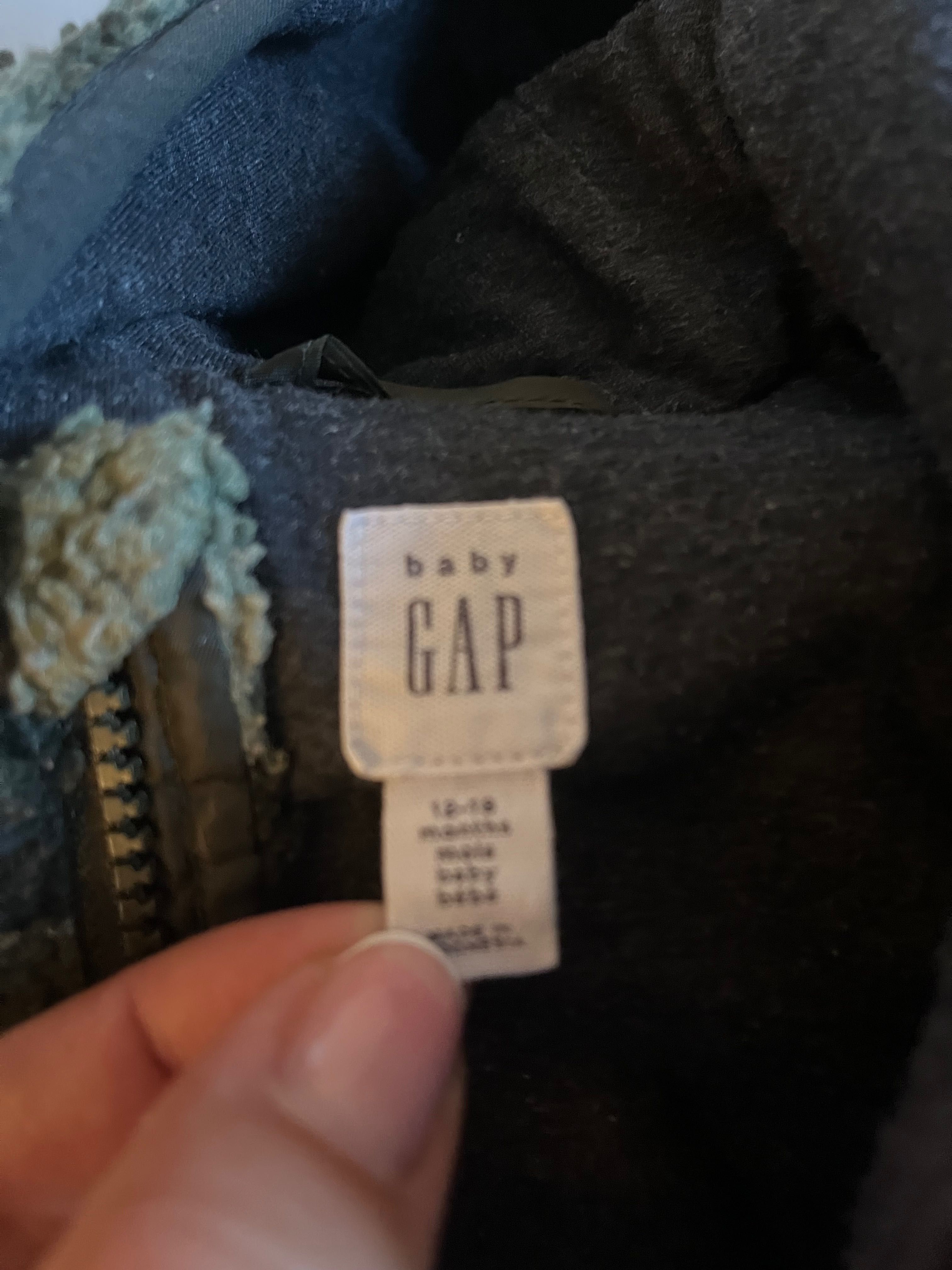 GAP топъл суичър за момче 2-3 години